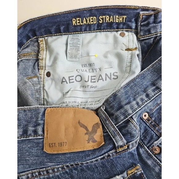 American Eagle ~Men's Size 32/34~ Blue Denim Relaxed Straight Jeans Distressed. - Picture 2 of 12